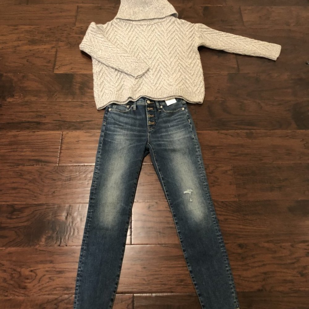 Nordstrom Signature Cashmere sweater